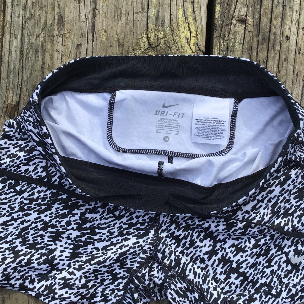 Nike 3” Pronto Essentials Running Shorts - Picture 4 of 6